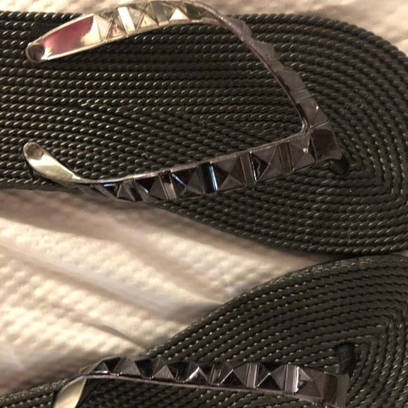 Size 9 - Picture 3 of 3